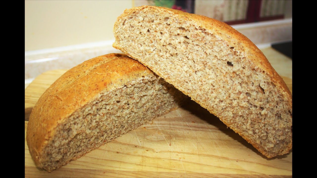 Хлеб пшеничный ржаной на сухих дрожжах. Пшенично-ржаной хлеб в духовке. Ржано-пшеничный хлеб в духовке на дрожжах. Ржано-пшеничный хлеб в разрезе. Ржаной хлеб на дрожжах в домашних условиях в духовке.